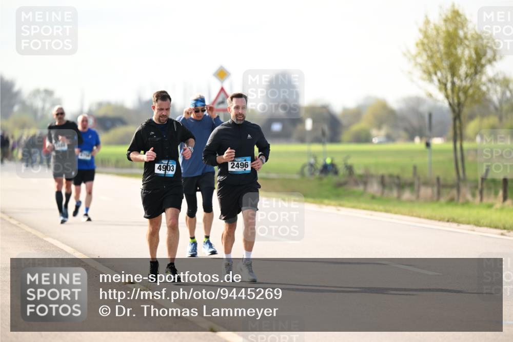 12.04.2026 - 45. Internationalen Wilhelmsburger Insellauf Dr. Thomas Lammeyer http://msf.ph/oto/9445269 12.04.2026 10:22:25 Laufen 4903, 2496 meine-sportfotos.de