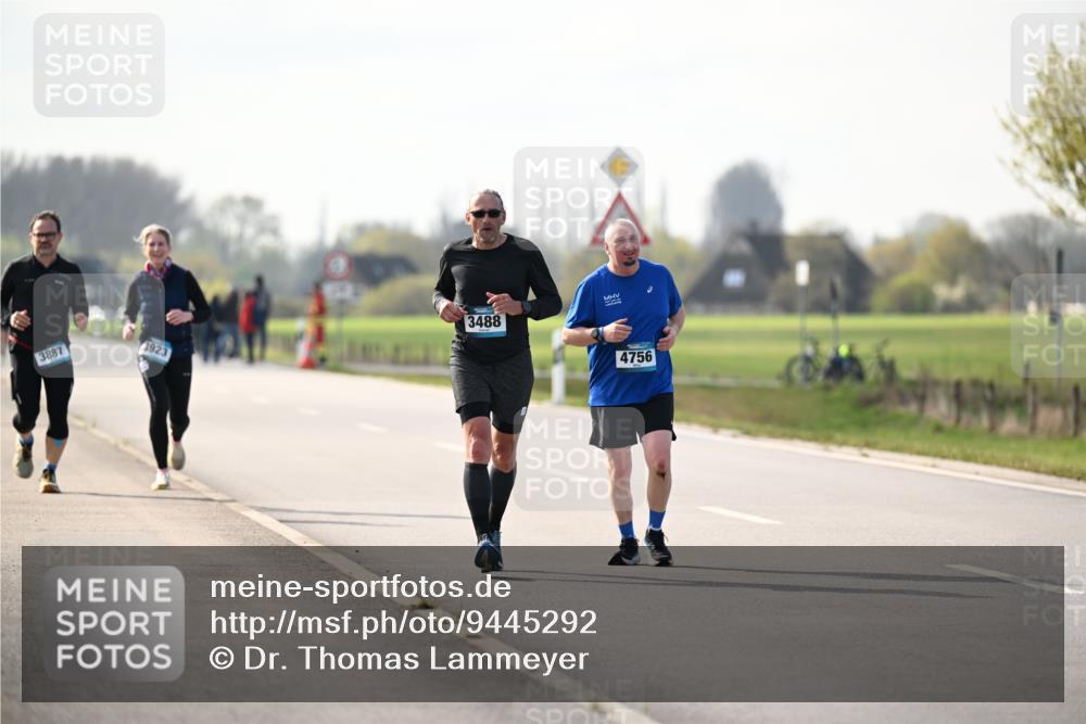 12.04.2026 - 45. Internationalen Wilhelmsburger Insellauf Dr. Thomas Lammeyer http://msf.ph/oto/9445292 12.04.2026 10:22:31 Laufen 3887, 3923, 3488, 4756 meine-sportfotos.de
