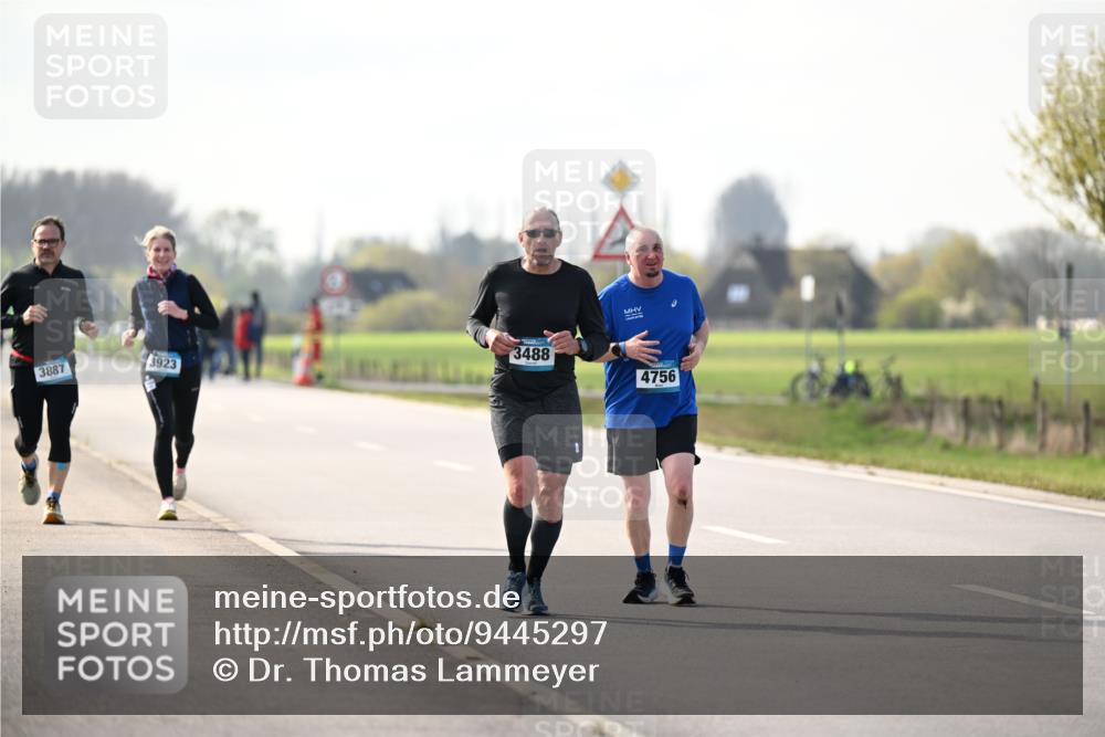 12.04.2026 - 45. Internationalen Wilhelmsburger Insellauf Dr. Thomas Lammeyer http://msf.ph/oto/9445297 12.04.2026 10:22:31 Laufen 3887, 3923, 3488, 4756 meine-sportfotos.de