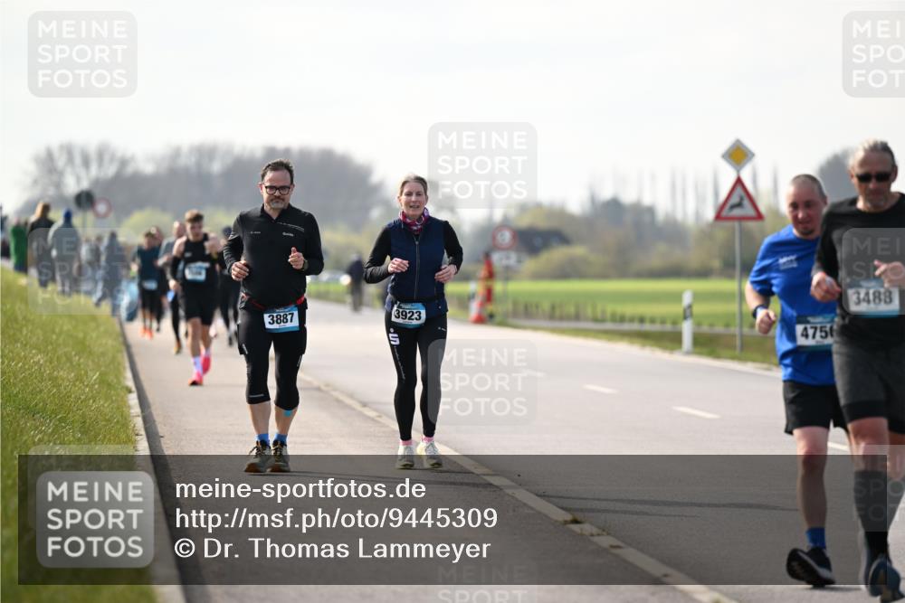 12.04.2026 - 45. Internationalen Wilhelmsburger Insellauf Dr. Thomas Lammeyer http://msf.ph/oto/9445309 12.04.2026 10:22:34 Laufen 3887, 3923, 4756, 3488 meine-sportfotos.de
