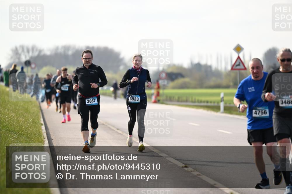 12.04.2026 - 45. Internationalen Wilhelmsburger Insellauf Dr. Thomas Lammeyer http://msf.ph/oto/9445310 12.04.2026 10:22:34 Laufen 3923, 3887, 4756, 3488 meine-sportfotos.de