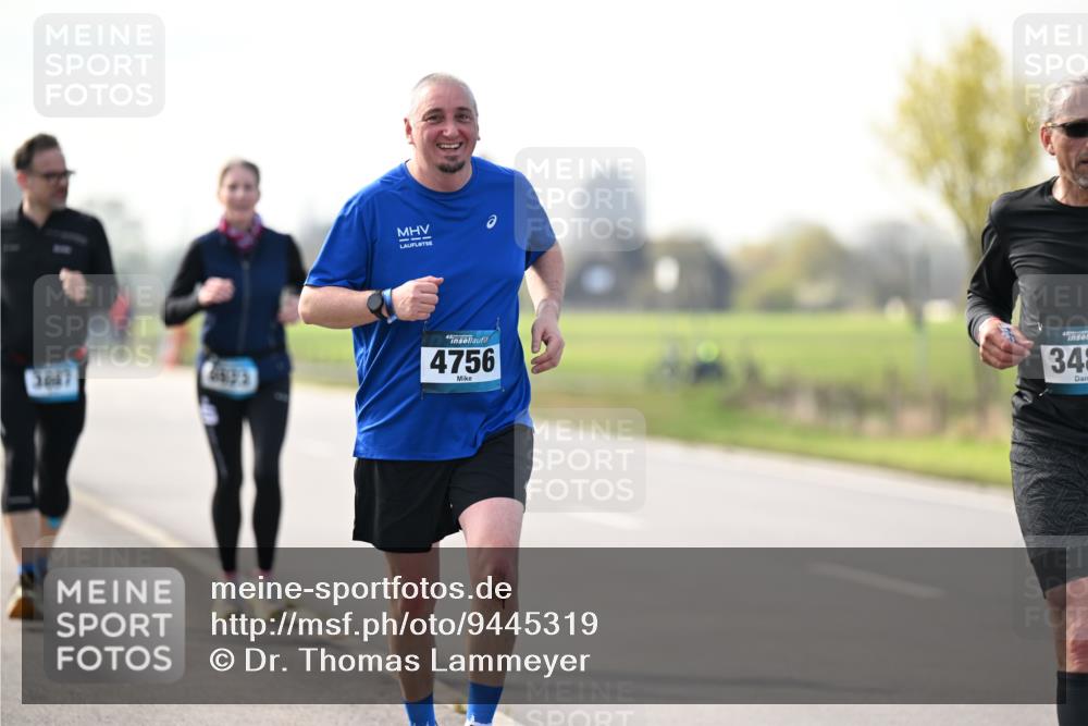 12.04.2026 - 45. Internationalen Wilhelmsburger Insellauf Dr. Thomas Lammeyer http://msf.ph/oto/9445319 12.04.2026 10:22:36 Laufen 3887, 111, 4756, 348 meine-sportfotos.de