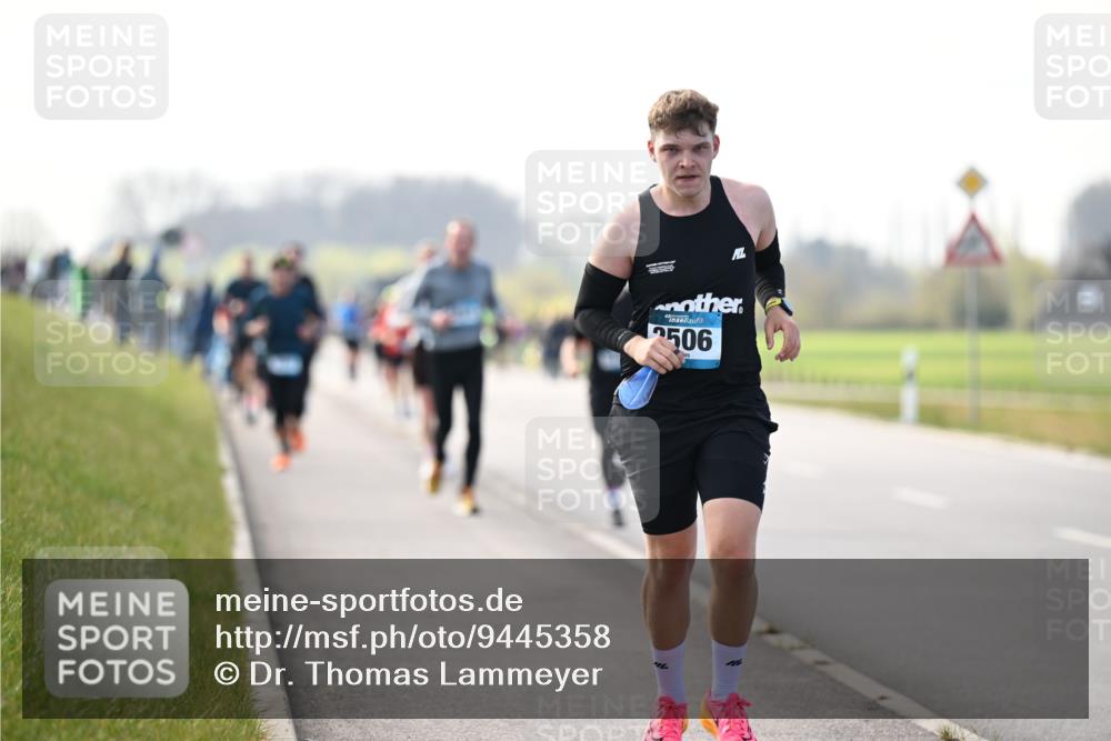 12.04.2026 - 45. Internationalen Wilhelmsburger Insellauf Dr. Thomas Lammeyer http://msf.ph/oto/9445358 12.04.2026 10:22:45 Laufen 2506 meine-sportfotos.de