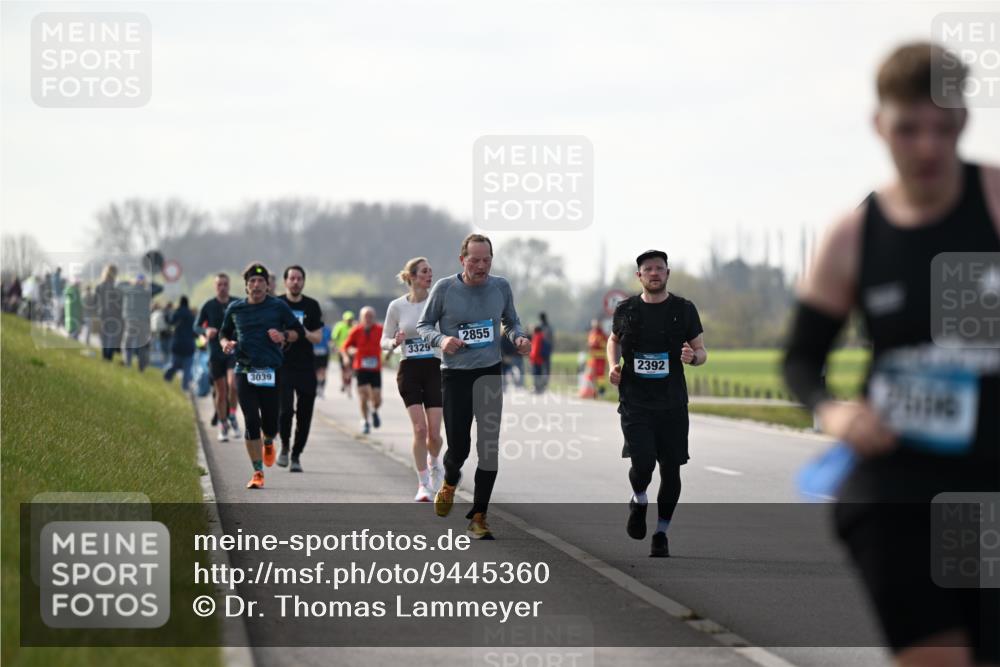 12.04.2026 - 45. Internationalen Wilhelmsburger Insellauf Dr. Thomas Lammeyer http://msf.ph/oto/9445360 12.04.2026 10:22:48 Laufen 3039, 3329, 2855, 2392 meine-sportfotos.de