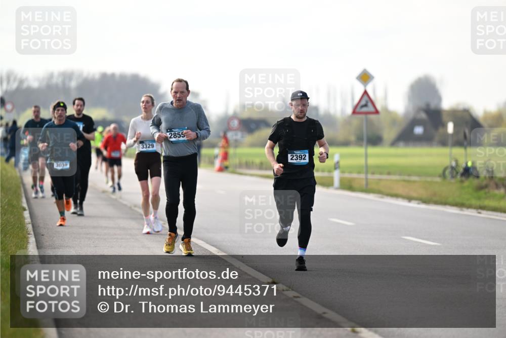 12.04.2026 - 45. Internationalen Wilhelmsburger Insellauf Dr. Thomas Lammeyer http://msf.ph/oto/9445371 12.04.2026 10:22:49 Laufen 3030, 3329, 2855, 2392 meine-sportfotos.de
