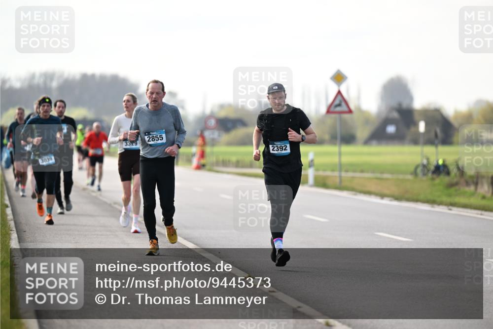 12.04.2026 - 45. Internationalen Wilhelmsburger Insellauf Dr. Thomas Lammeyer http://msf.ph/oto/9445373 12.04.2026 10:22:49 Laufen 3039, 3329, 2855, 2392 meine-sportfotos.de