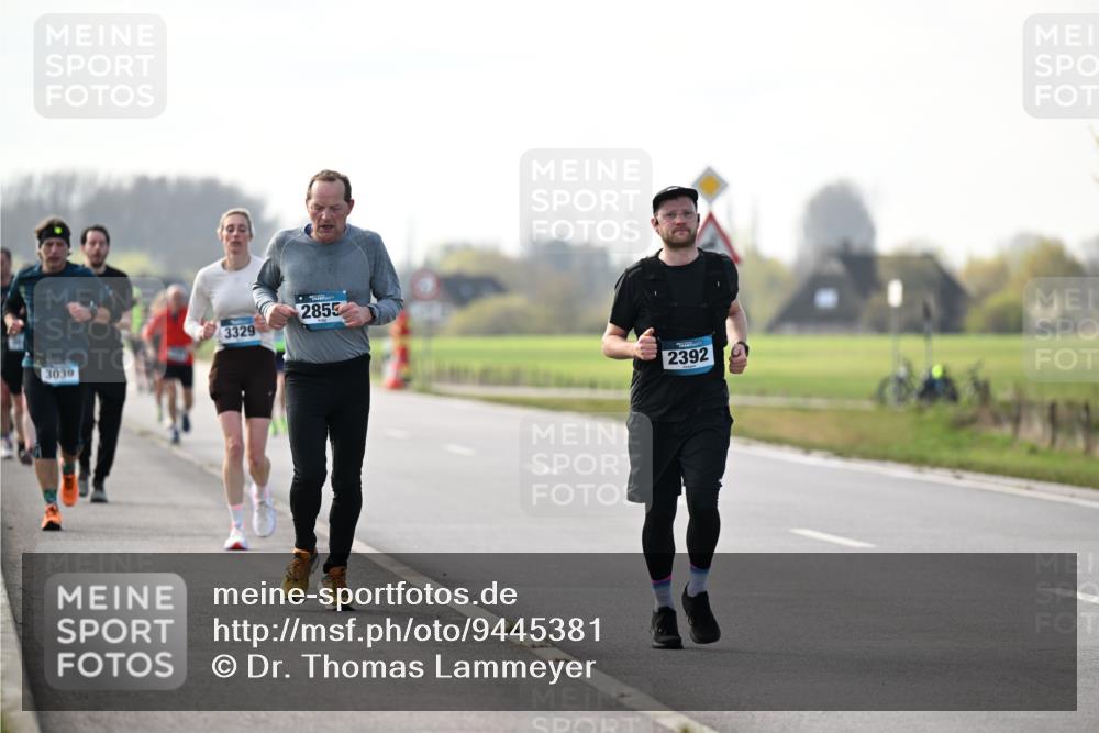 12.04.2026 - 45. Internationalen Wilhelmsburger Insellauf Dr. Thomas Lammeyer http://msf.ph/oto/9445381 12.04.2026 10:22:50 Laufen 3030, 3329, 2855, 2392 meine-sportfotos.de