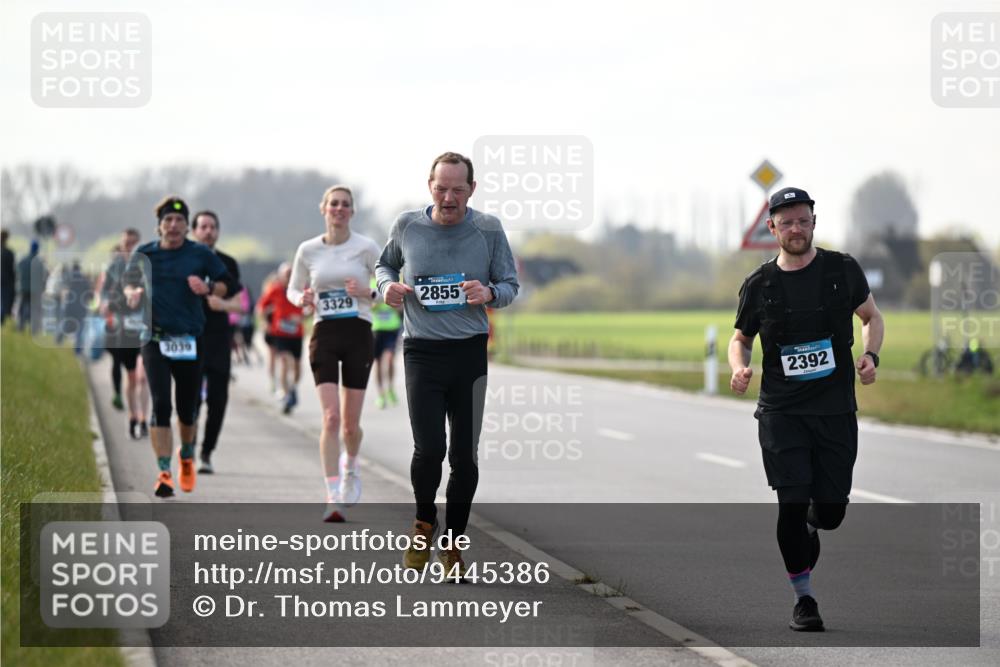 12.04.2026 - 45. Internationalen Wilhelmsburger Insellauf Dr. Thomas Lammeyer http://msf.ph/oto/9445386 12.04.2026 10:22:51 Laufen 3039, 3329, 2855, 2392 meine-sportfotos.de