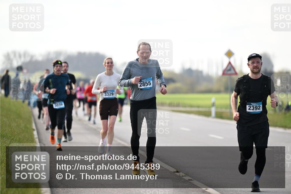 12.04.2026 - 45. Internationalen Wilhelmsburger Insellauf Dr. Thomas Lammeyer http://msf.ph/oto/9445389 12.04.2026 10:22:51 Laufen 3039, 3329, 2855, 2392 meine-sportfotos.de