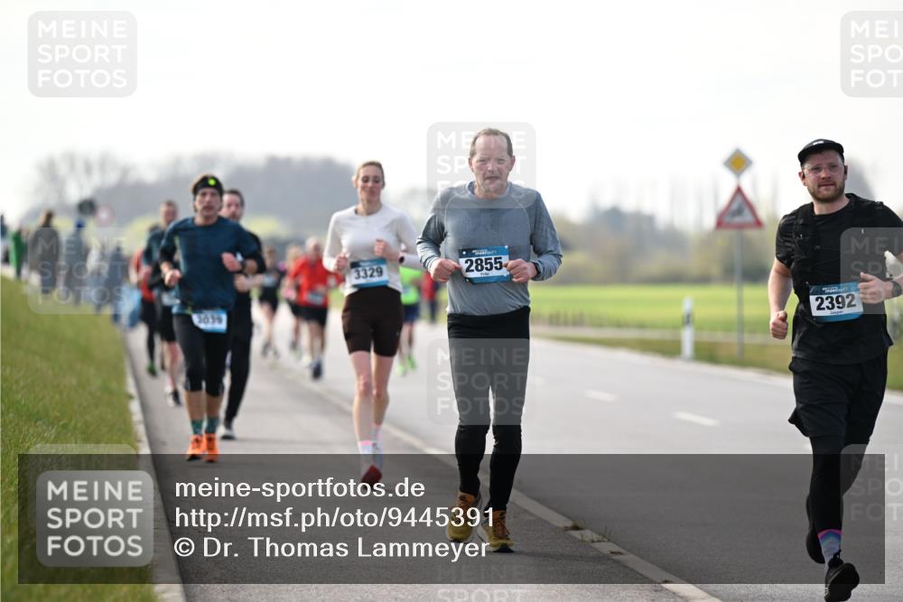 12.04.2026 - 45. Internationalen Wilhelmsburger Insellauf Dr. Thomas Lammeyer http://msf.ph/oto/9445391 12.04.2026 10:22:52 Laufen 3030, 3329, 2855, 2392 meine-sportfotos.de