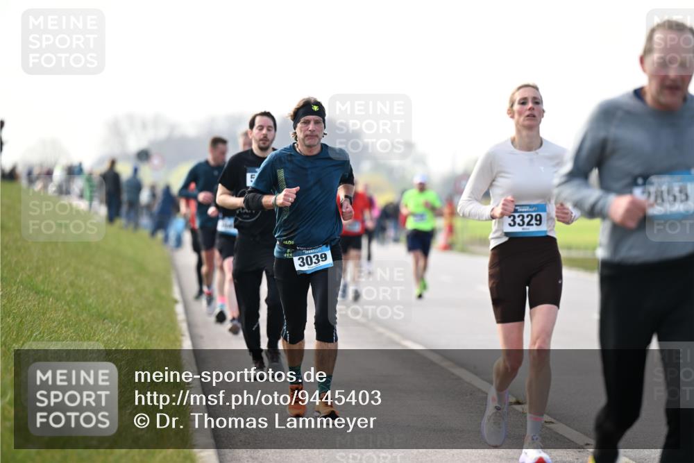 12.04.2026 - 45. Internationalen Wilhelmsburger Insellauf Dr. Thomas Lammeyer http://msf.ph/oto/9445403 12.04.2026 10:22:55 Laufen 3039, 3329, 2855 meine-sportfotos.de
