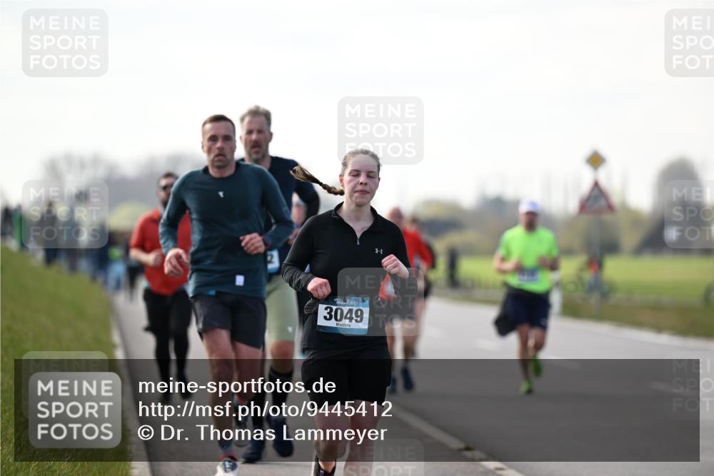 12.04.2026 - 45. Internationalen Wilhelmsburger Insellauf Dr. Thomas Lammeyer http://msf.ph/oto/9445412 12.04.2026 10:23:01 Laufen 3049 meine-sportfotos.de