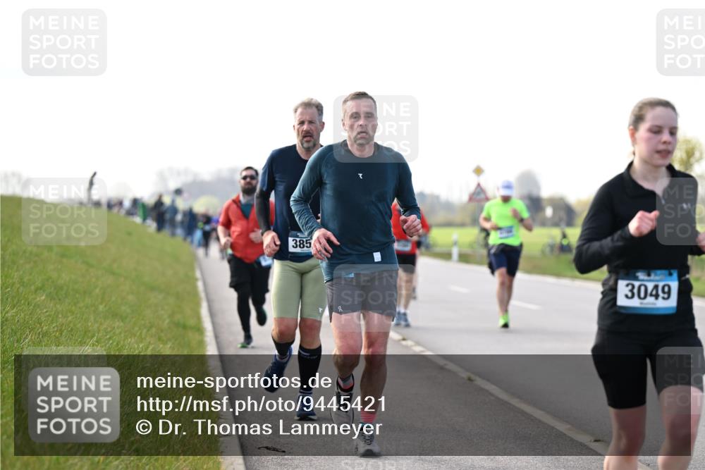 12.04.2026 - 45. Internationalen Wilhelmsburger Insellauf Dr. Thomas Lammeyer http://msf.ph/oto/9445421 12.04.2026 10:23:04 Laufen 385, 3049 meine-sportfotos.de