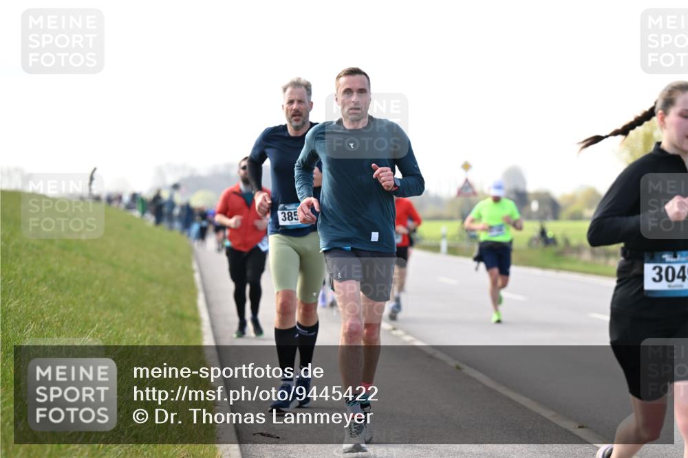 12.04.2026 - 45. Internationalen Wilhelmsburger Insellauf Dr. Thomas Lammeyer http://msf.ph/oto/9445422 12.04.2026 10:23:04 Laufen 385, 3049 meine-sportfotos.de