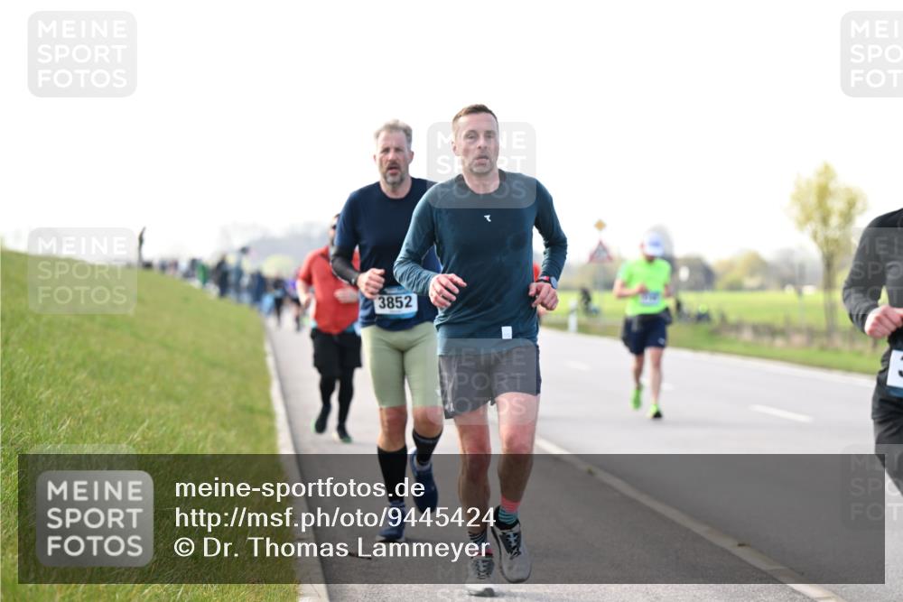 12.04.2026 - 45. Internationalen Wilhelmsburger Insellauf Dr. Thomas Lammeyer http://msf.ph/oto/9445424 12.04.2026 10:23:04 Laufen 3852 meine-sportfotos.de