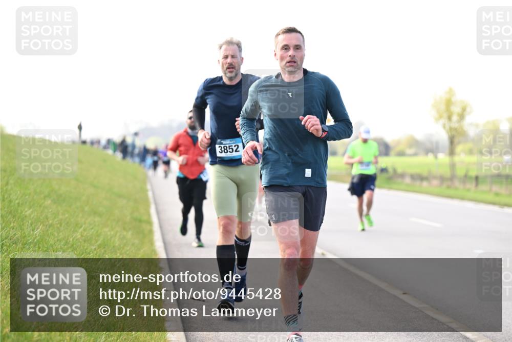12.04.2026 - 45. Internationalen Wilhelmsburger Insellauf Dr. Thomas Lammeyer http://msf.ph/oto/9445428 12.04.2026 10:23:05 Laufen 3852 meine-sportfotos.de