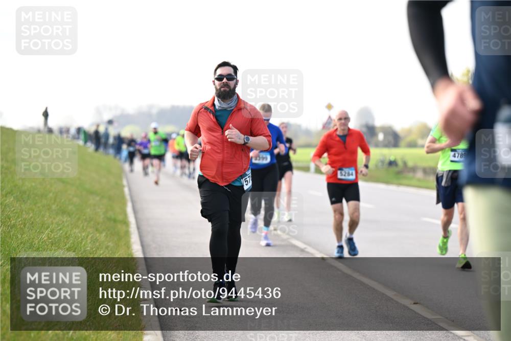 12.04.2026 - 45. Internationalen Wilhelmsburger Insellauf Dr. Thomas Lammeyer http://msf.ph/oto/9445436 12.04.2026 10:23:07 Laufen 157, 5284, 4789 meine-sportfotos.de