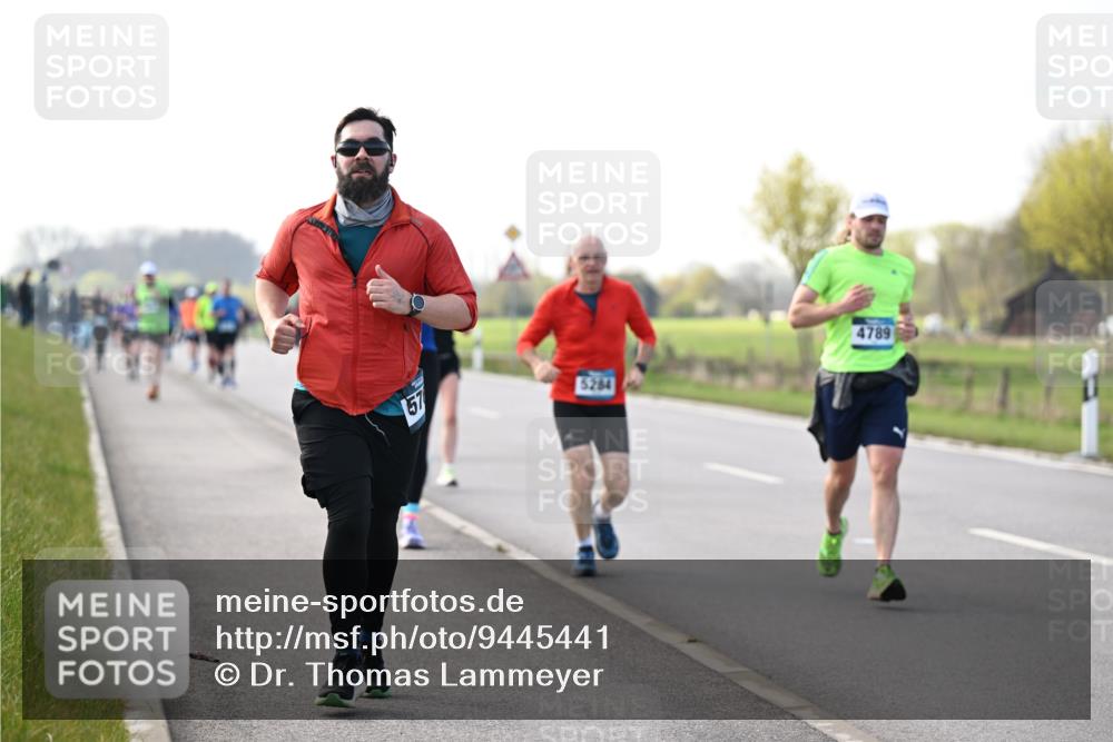 12.04.2026 - 45. Internationalen Wilhelmsburger Insellauf Dr. Thomas Lammeyer http://msf.ph/oto/9445441 12.04.2026 10:23:07 Laufen 157, 5284, 4789 meine-sportfotos.de