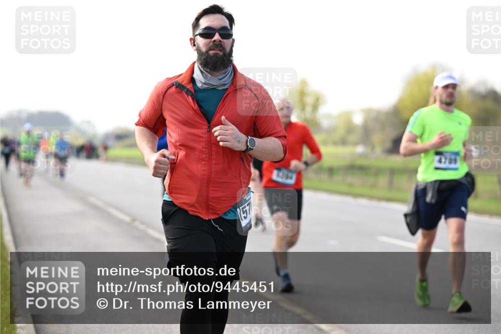 12.04.2026 - 45. Internationalen Wilhelmsburger Insellauf Dr. Thomas Lammeyer http://msf.ph/oto/9445451 12.04.2026 10:23:09 Laufen 157, 4789 meine-sportfotos.de