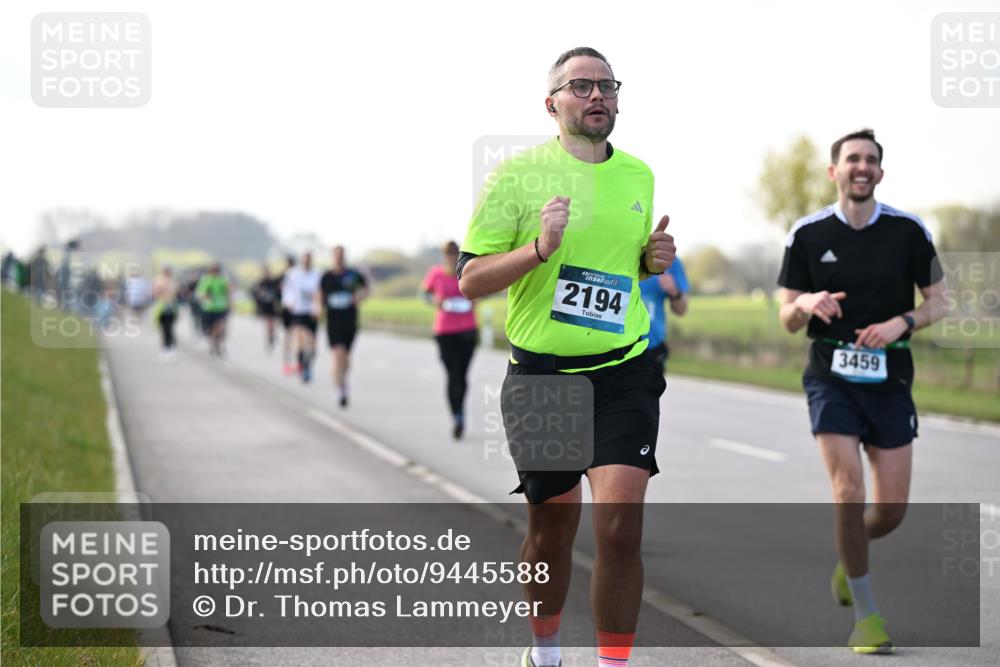 12.04.2026 - 45. Internationalen Wilhelmsburger Insellauf Dr. Thomas Lammeyer http://msf.ph/oto/9445588 12.04.2026 10:23:41 Laufen 45, 2194, 3459 meine-sportfotos.de