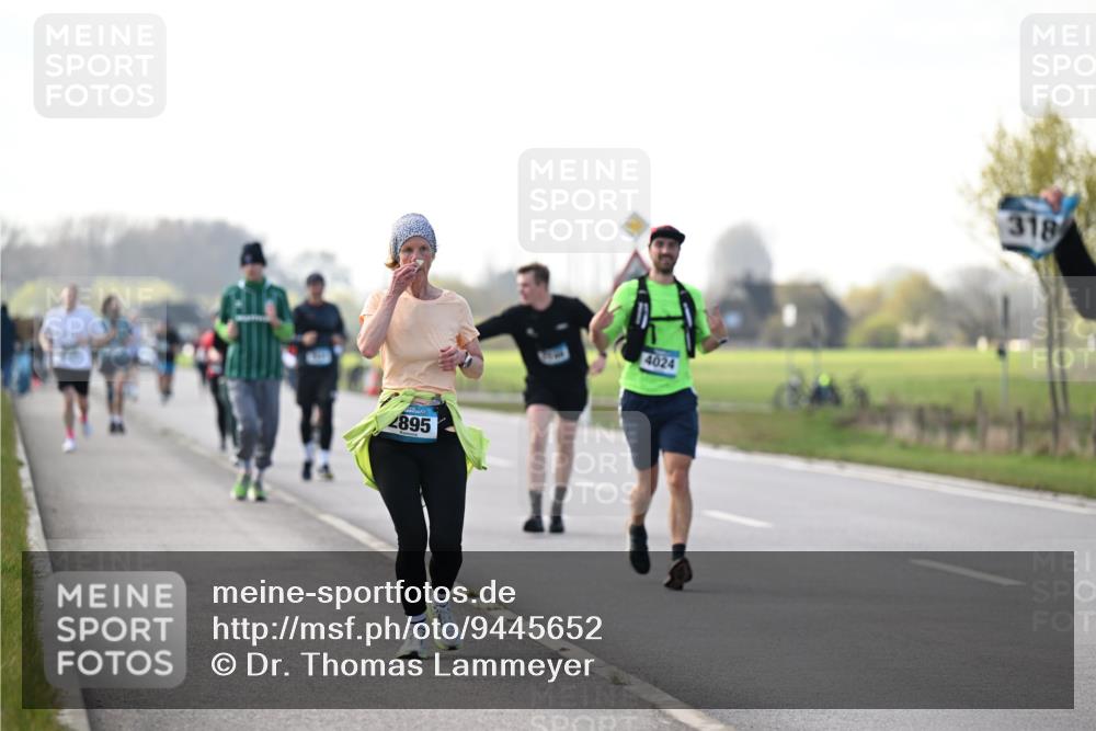 12.04.2026 - 45. Internationalen Wilhelmsburger Insellauf Dr. Thomas Lammeyer http://msf.ph/oto/9445652 12.04.2026 10:23:55 Laufen 2895, 4024, 318 meine-sportfotos.de