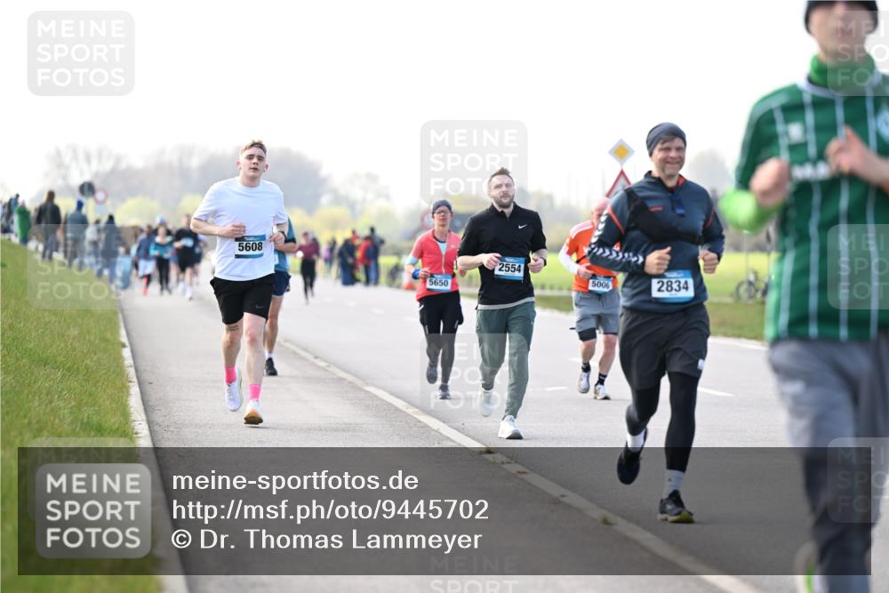 12.04.2026 - 45. Internationalen Wilhelmsburger Insellauf Dr. Thomas Lammeyer http://msf.ph/oto/9445702 12.04.2026 10:24:05 Laufen 5608, 5650, 2554, 5006, 2834 meine-sportfotos.de