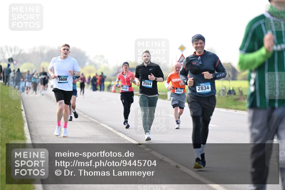 12.04.2026 - 45. Internationalen Wilhelmsburger Insellauf Dr. Thomas Lammeyer http://msf.ph/oto/9445704 12.04.2026 10:24:05 Laufen 5608, 5650, 2554, 2834, 5006 meine-sportfotos.de