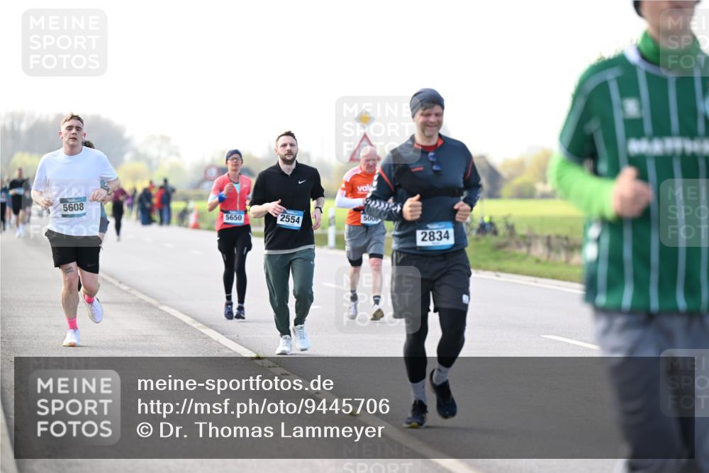 12.04.2026 - 45. Internationalen Wilhelmsburger Insellauf Dr. Thomas Lammeyer http://msf.ph/oto/9445706 12.04.2026 10:24:05 Laufen 5608, 5650, 2554, 5000, 2834 meine-sportfotos.de