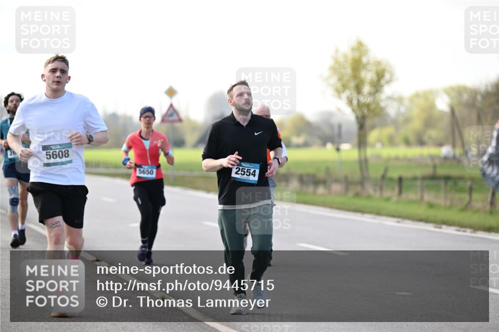12.04.2026 - 45. Internationalen Wilhelmsburger Insellauf Dr. Thomas Lammeyer http://msf.ph/oto/9445715 12.04.2026 10:24:08 Laufen 26, 5608, 5650, 2554 meine-sportfotos.de