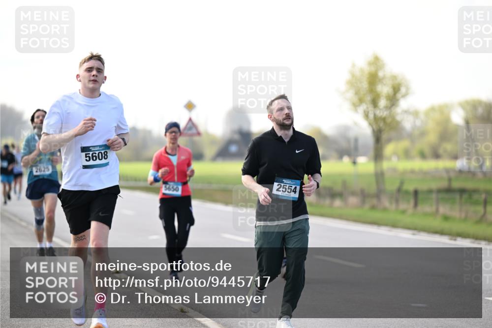 12.04.2026 - 45. Internationalen Wilhelmsburger Insellauf Dr. Thomas Lammeyer http://msf.ph/oto/9445717 12.04.2026 10:24:08 Laufen 2625, 5608, 5650, 2554 meine-sportfotos.de
