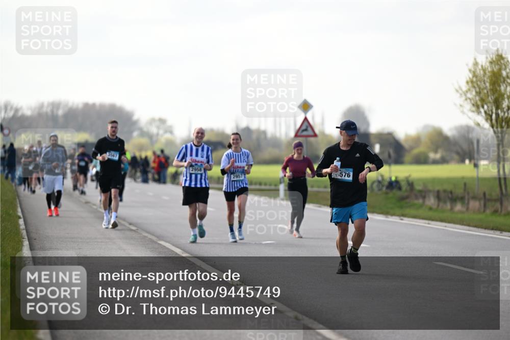 12.04.2026 - 45. Internationalen Wilhelmsburger Insellauf Dr. Thomas Lammeyer http://msf.ph/oto/9445749 12.04.2026 10:24:21 Laufen 2958, 2957, 576 meine-sportfotos.de