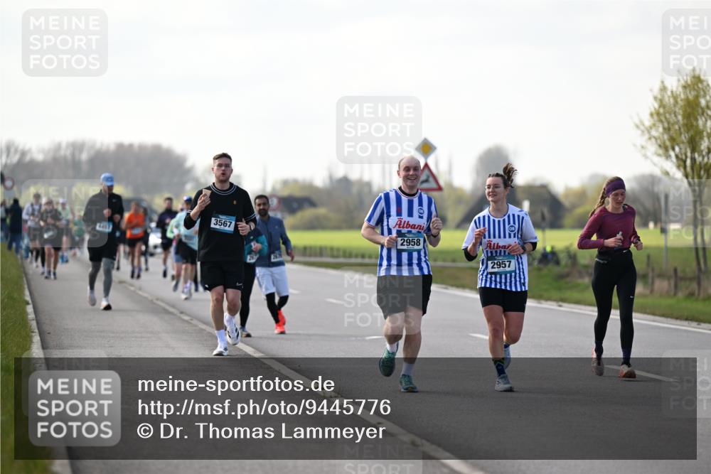 12.04.2026 - 45. Internationalen Wilhelmsburger Insellauf Dr. Thomas Lammeyer http://msf.ph/oto/9445776 12.04.2026 10:24:25 Laufen 3567, 4459, 2958, 2957 meine-sportfotos.de