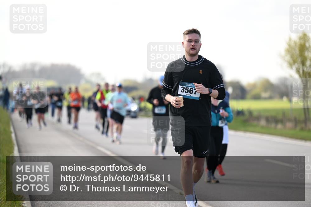 12.04.2026 - 45. Internationalen Wilhelmsburger Insellauf Dr. Thomas Lammeyer http://msf.ph/oto/9445811 12.04.2026 10:24:30 Laufen 3567 meine-sportfotos.de