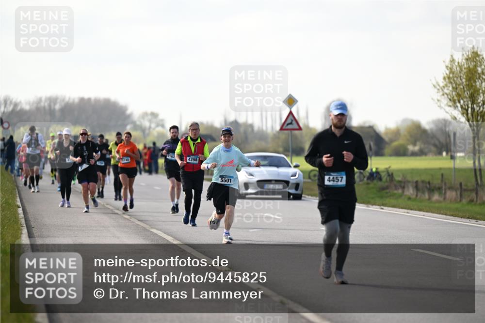 12.04.2026 - 45. Internationalen Wilhelmsburger Insellauf Dr. Thomas Lammeyer http://msf.ph/oto/9445825 12.04.2026 10:24:33 Laufen 2162, 5740, 4298, 4457, 5501 meine-sportfotos.de