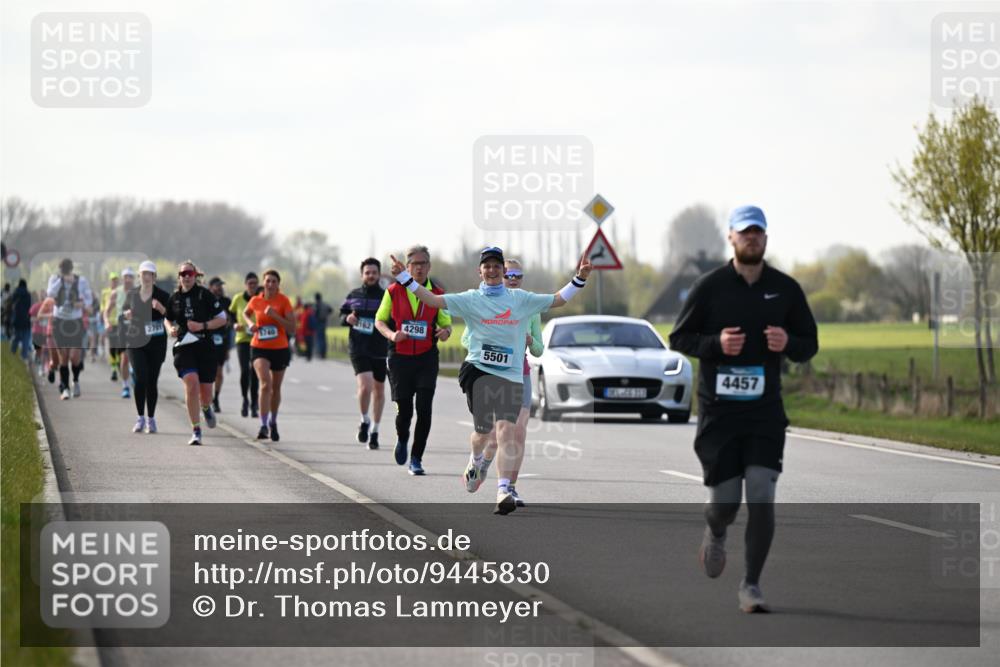 12.04.2026 - 45. Internationalen Wilhelmsburger Insellauf Dr. Thomas Lammeyer http://msf.ph/oto/9445830 12.04.2026 10:24:34 Laufen 2701, 740, 4298, 5501, 4457 meine-sportfotos.de