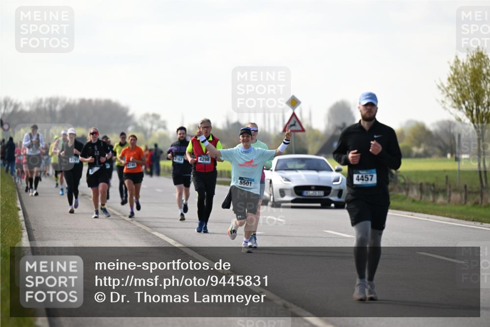 12.04.2026 - 45. Internationalen Wilhelmsburger Insellauf Dr. Thomas Lammeyer http://msf.ph/oto/9445831 12.04.2026 10:24:34 Laufen 4298, 6740, 5501, 4457 meine-sportfotos.de