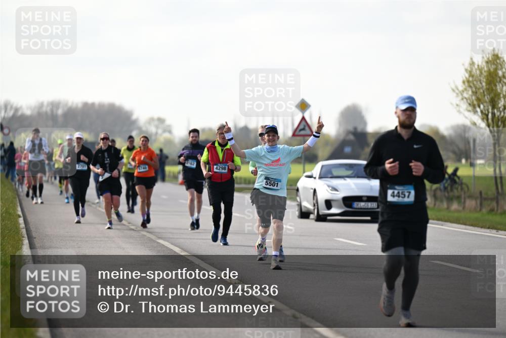 12.04.2026 - 45. Internationalen Wilhelmsburger Insellauf Dr. Thomas Lammeyer http://msf.ph/oto/9445836 12.04.2026 10:24:35 Laufen 2701, 1740, 4298, 5501, 4457 meine-sportfotos.de