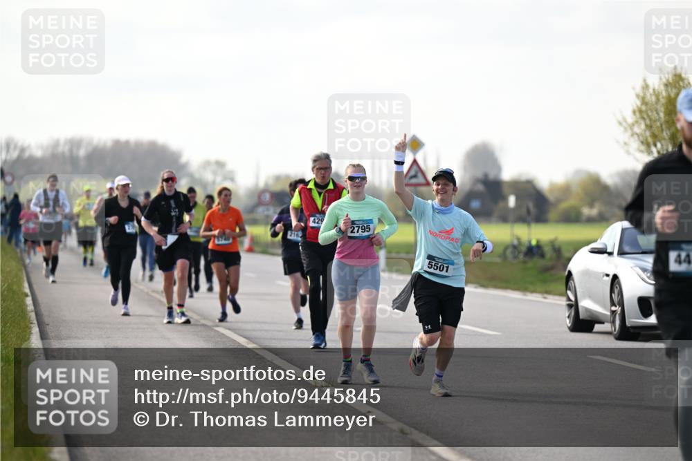 12.04.2026 - 45. Internationalen Wilhelmsburger Insellauf Dr. Thomas Lammeyer http://msf.ph/oto/9445845 12.04.2026 10:24:36 Laufen 2162, 429, 2795, 44, 5501 meine-sportfotos.de