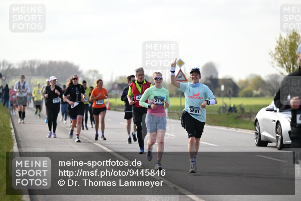 12.04.2026 - 45. Internationalen Wilhelmsburger Insellauf Dr. Thomas Lammeyer http://msf.ph/oto/9445846 12.04.2026 10:24:37 Laufen 2795, 5501 meine-sportfotos.de