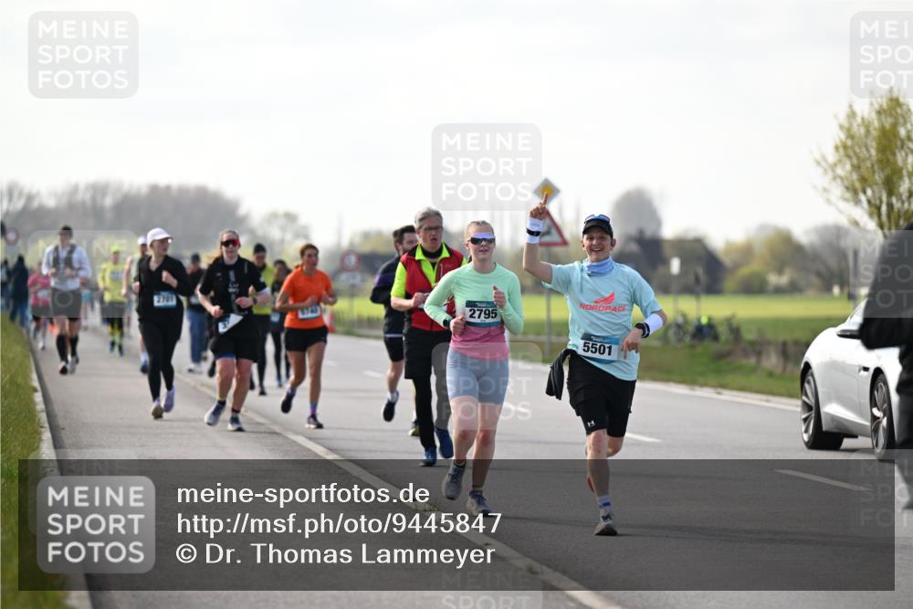 12.04.2026 - 45. Internationalen Wilhelmsburger Insellauf Dr. Thomas Lammeyer http://msf.ph/oto/9445847 12.04.2026 10:24:37 Laufen 2701, 2795, 5501 meine-sportfotos.de