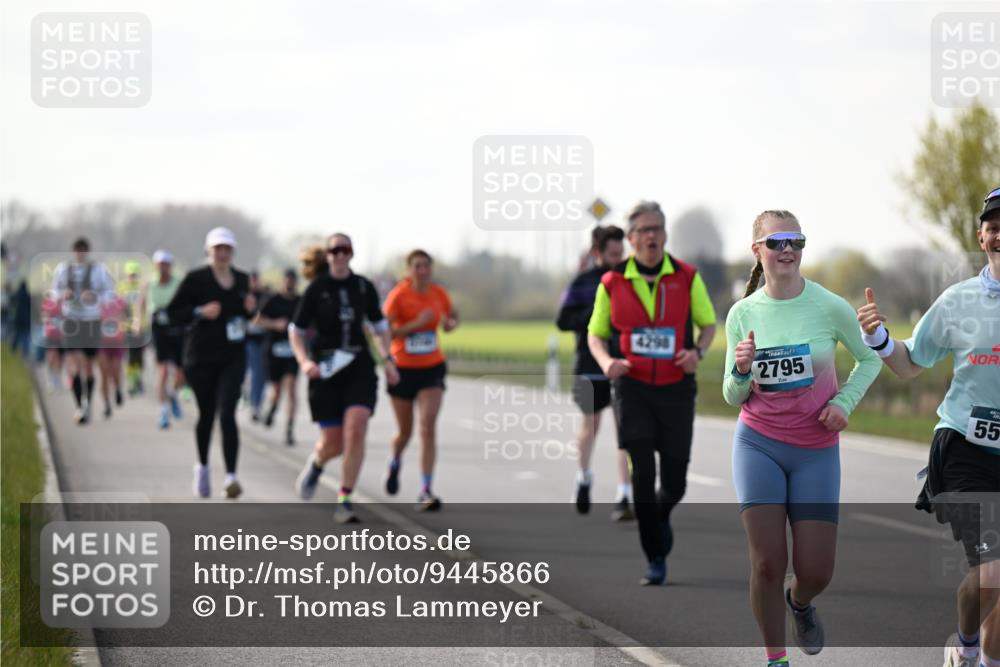 12.04.2026 - 45. Internationalen Wilhelmsburger Insellauf Dr. Thomas Lammeyer http://msf.ph/oto/9445866 12.04.2026 10:24:40 Laufen 4298, 2795, 55, 1 meine-sportfotos.de
