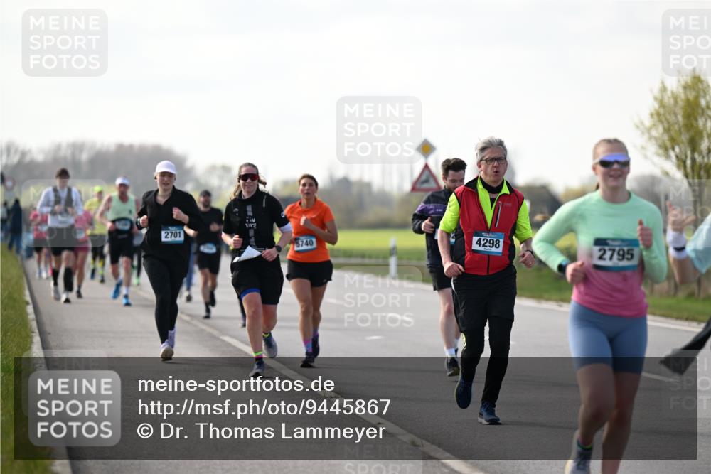 12.04.2026 - 45. Internationalen Wilhelmsburger Insellauf Dr. Thomas Lammeyer http://msf.ph/oto/9445867 12.04.2026 10:24:40 Laufen 2701, 5740, 4298, 2795 meine-sportfotos.de