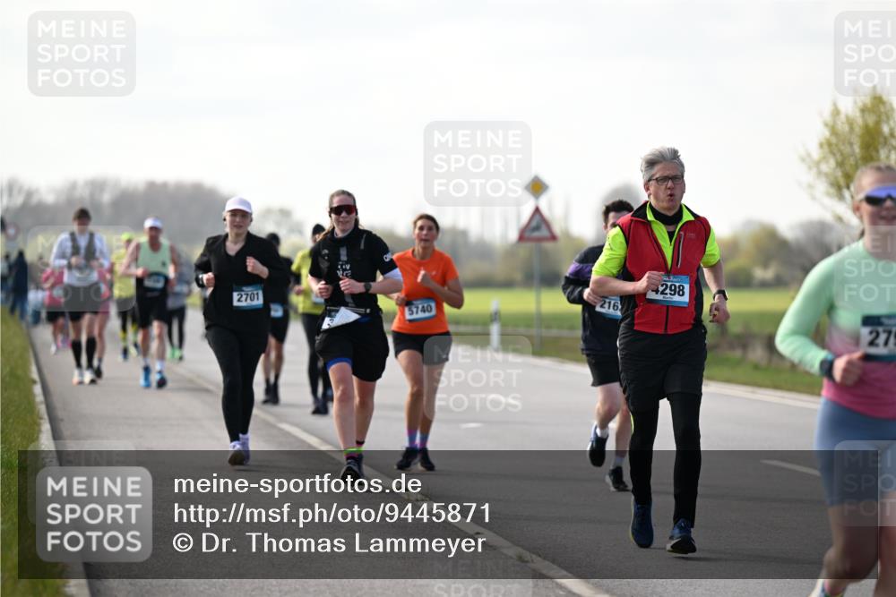 12.04.2026 - 45. Internationalen Wilhelmsburger Insellauf Dr. Thomas Lammeyer http://msf.ph/oto/9445871 12.04.2026 10:24:41 Laufen 2701, 5740, 216, 4298, 275 meine-sportfotos.de