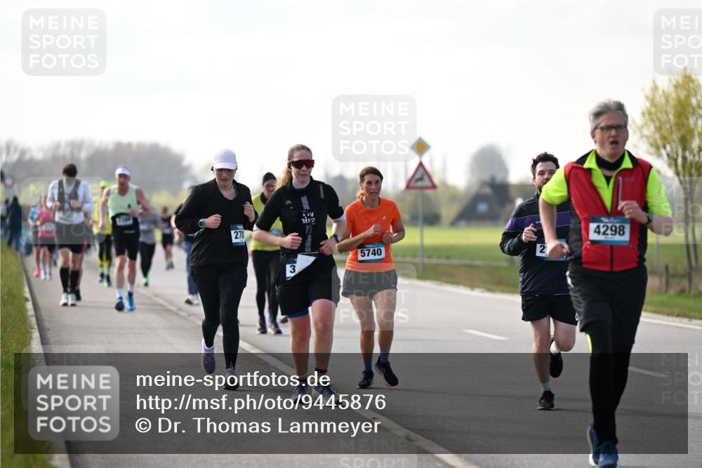 12.04.2026 - 45. Internationalen Wilhelmsburger Insellauf Dr. Thomas Lammeyer http://msf.ph/oto/9445876 12.04.2026 10:24:42 Laufen 270, 3, 5740, 4298 meine-sportfotos.de