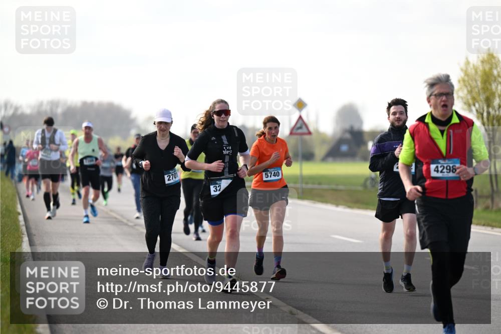 12.04.2026 - 45. Internationalen Wilhelmsburger Insellauf Dr. Thomas Lammeyer http://msf.ph/oto/9445877 12.04.2026 10:24:42 Laufen 2701, 32, 5740, 4298 meine-sportfotos.de