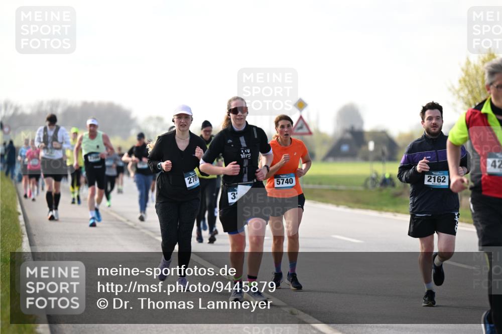 12.04.2026 - 45. Internationalen Wilhelmsburger Insellauf Dr. Thomas Lammeyer http://msf.ph/oto/9445879 12.04.2026 10:24:42 Laufen 270, 3, 5740, 2162, 42 meine-sportfotos.de