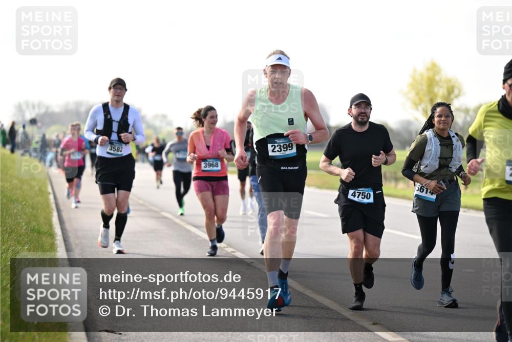 12.04.2026 - 45. Internationalen Wilhelmsburger Insellauf Dr. Thomas Lammeyer http://msf.ph/oto/9445917 12.04.2026 10:24:51 Laufen 3582, 3968, 2399, 5614, 4750 meine-sportfotos.de