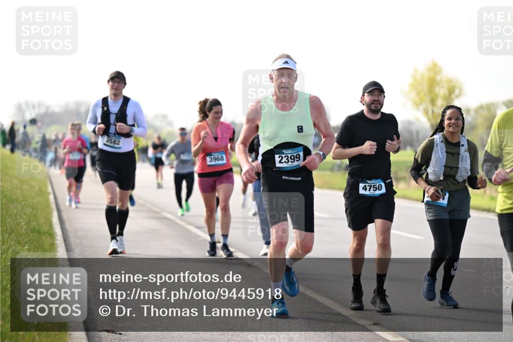 12.04.2026 - 45. Internationalen Wilhelmsburger Insellauf Dr. Thomas Lammeyer http://msf.ph/oto/9445918 12.04.2026 10:24:51 Laufen 3582, 3968, 2399, 4750 meine-sportfotos.de
