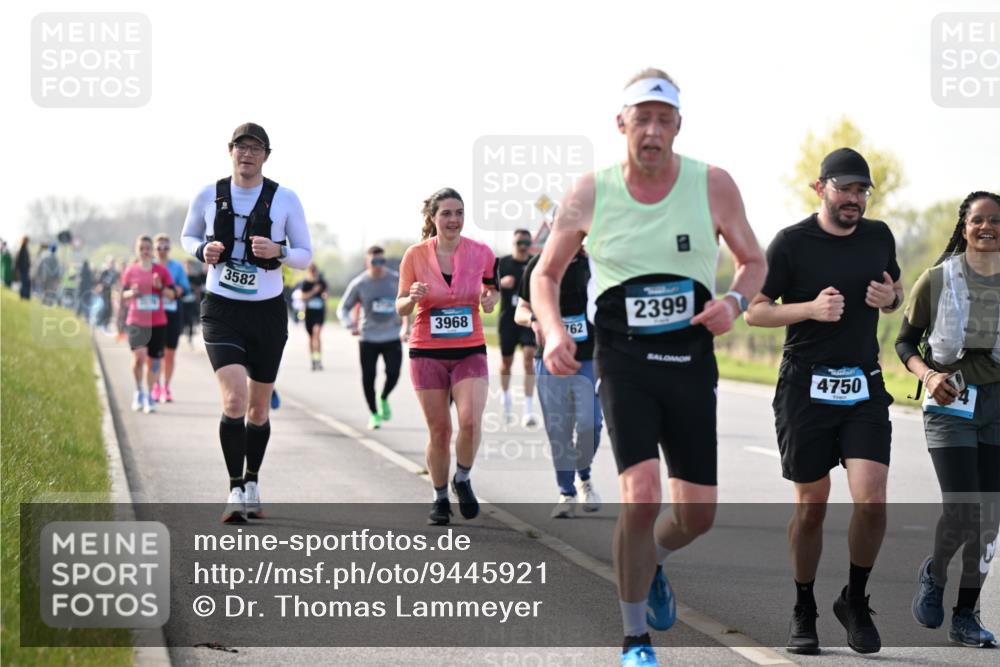 12.04.2026 - 45. Internationalen Wilhelmsburger Insellauf Dr. Thomas Lammeyer http://msf.ph/oto/9445921 12.04.2026 10:24:52 Laufen 3582, 3968, 762, 2399, 4750 meine-sportfotos.de