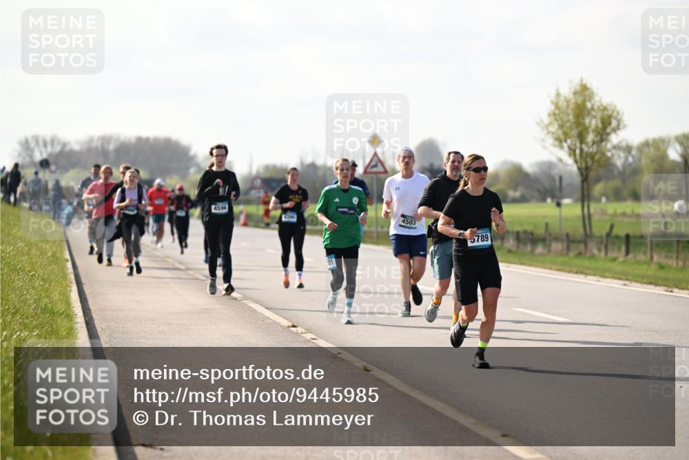 12.04.2026 - 45. Internationalen Wilhelmsburger Insellauf Dr. Thomas Lammeyer http://msf.ph/oto/9445985 12.04.2026 10:25:05 Laufen 4596, 101, 4503, 789 meine-sportfotos.de